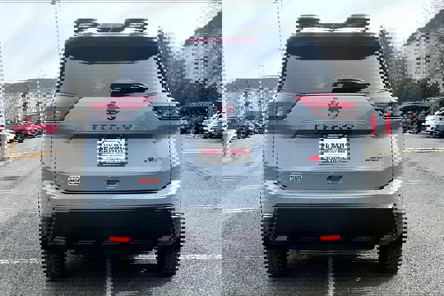 Used 2025 Nissan Rogue SV image 4