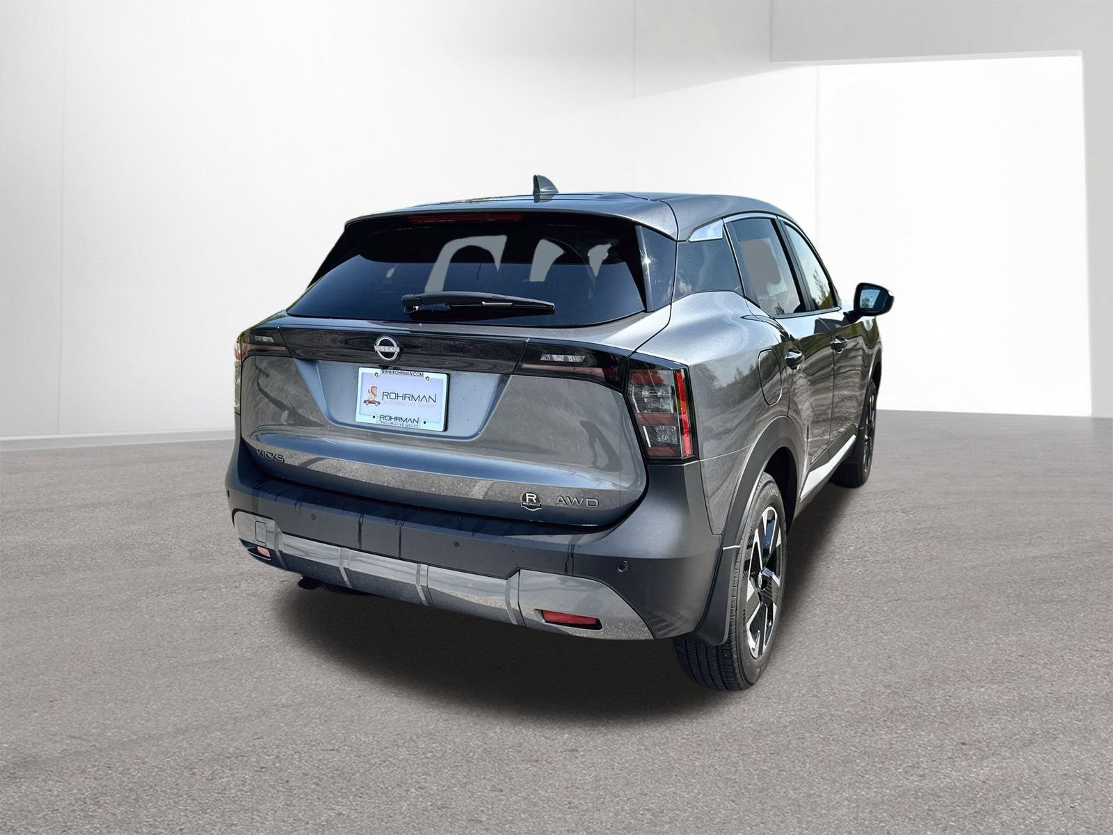 Certified 2025 Nissan Kicks SV AWD/4WD image 4