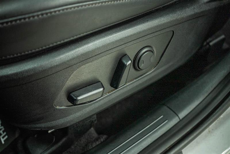Used 2023 Kia Sorento X-Line EX image 16