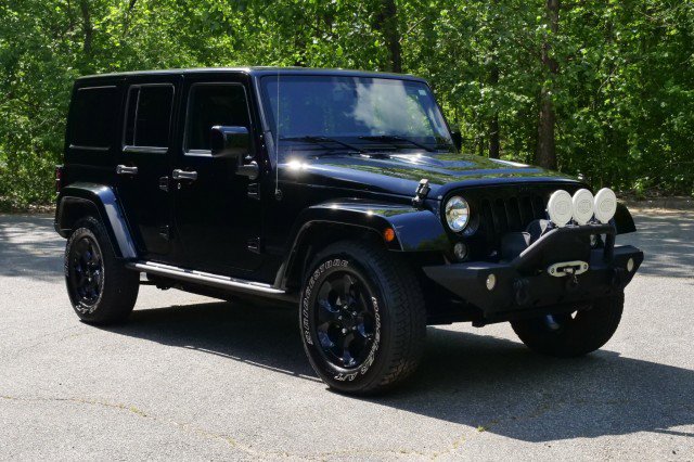 Used 2015 Jeep Wrangler Unlimited Sahara image 4