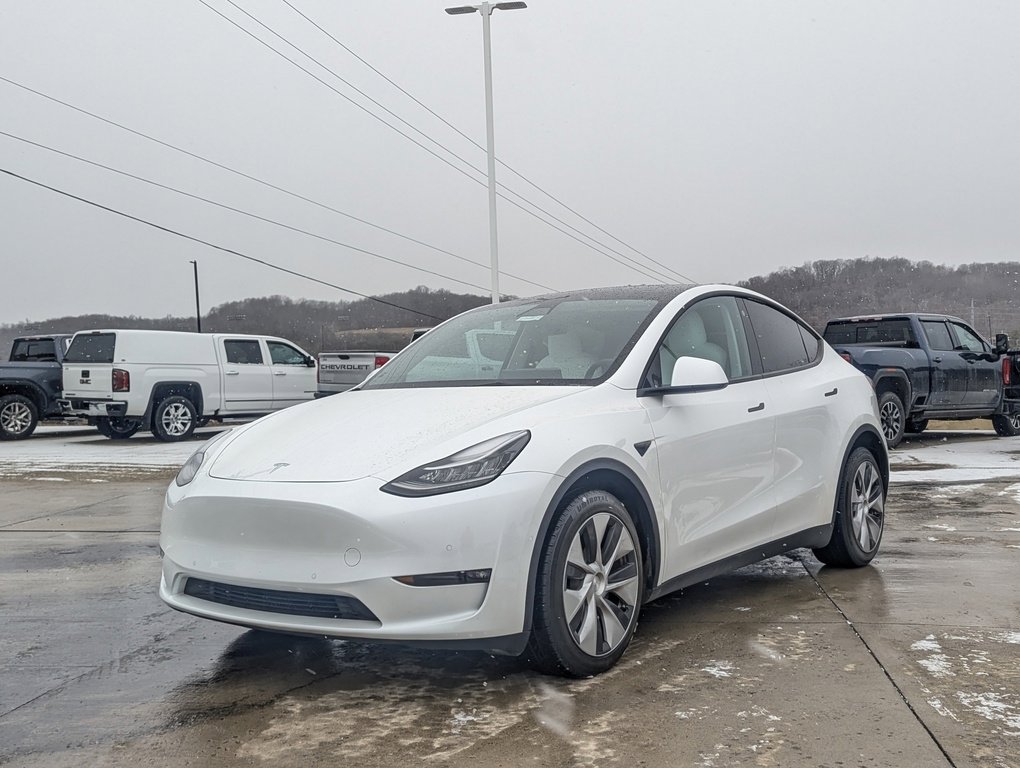 Used 2021 Tesla Model Y Long Range image 1