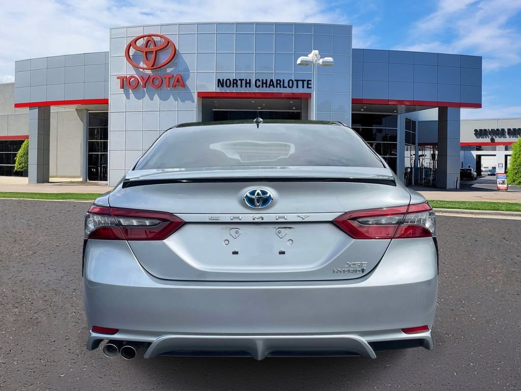 Used 2023 Toyota Camry XSE FWD image 5