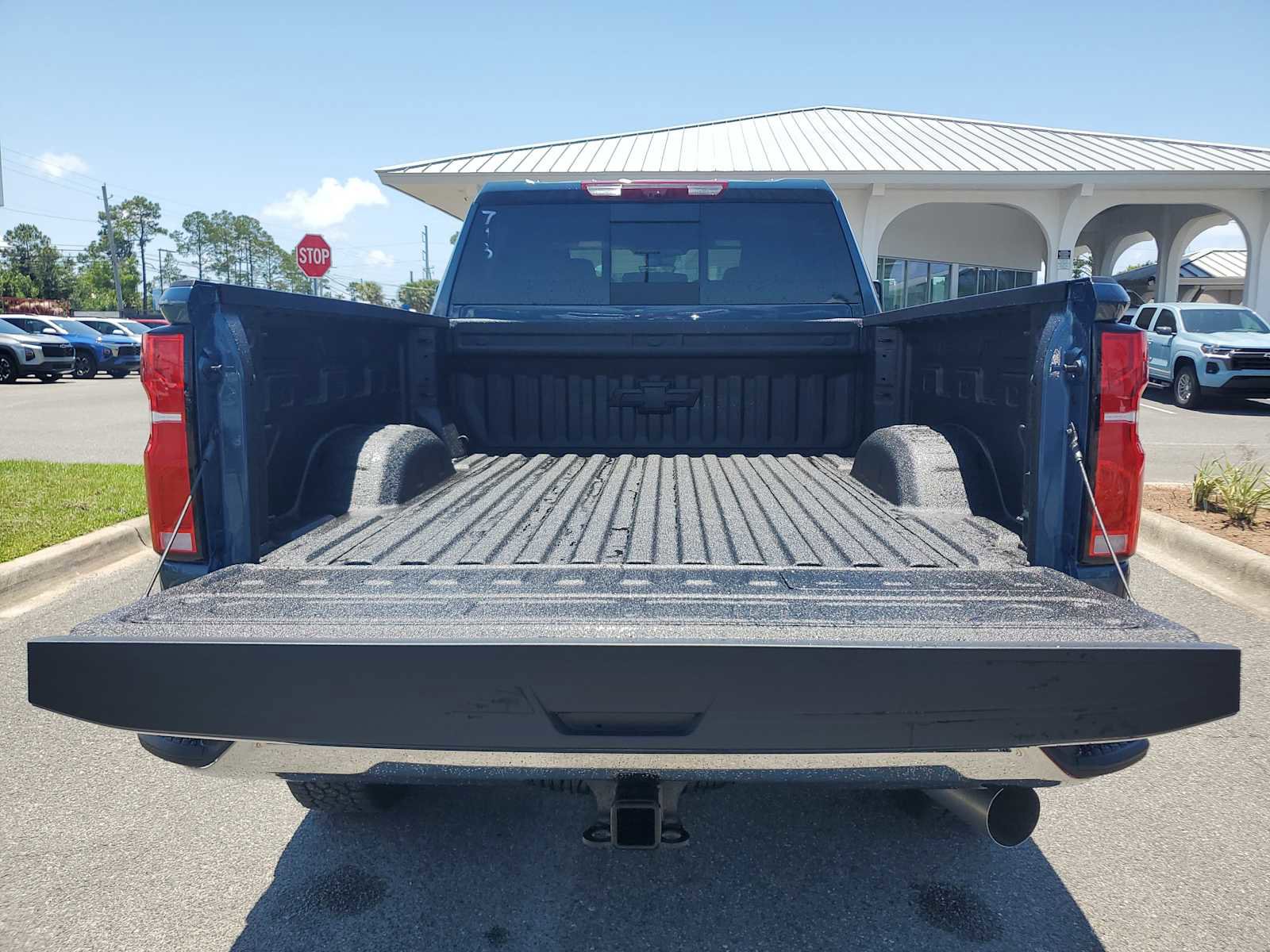New 2026 Chevrolet Silverado 3500 LTZ w/ LTZ Premium Package AWD/4WD image 5