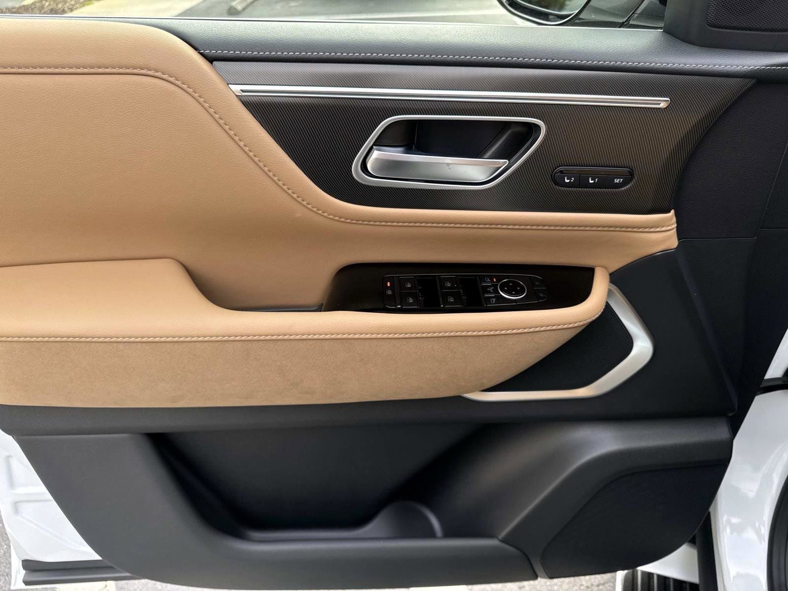 New 2026 INFINITI QX80 Luxe w/ Cargo Package image 7