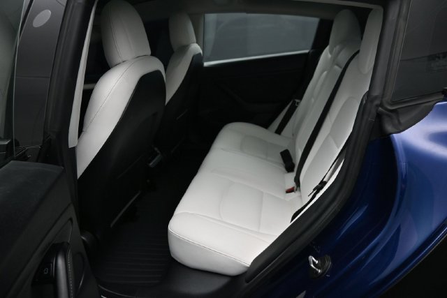 Used 2022 Tesla Model 3 Long Range AWD/4WD image 8