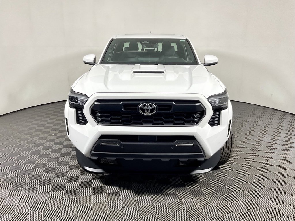 New 2025 Toyota Tacoma TRD Sport image 6