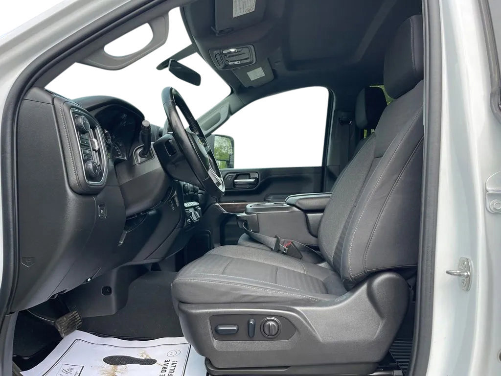 Used 2023 Chevrolet Silverado 2500 LT AWD/4WD image 15