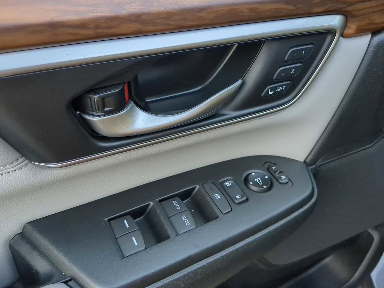 Used 2021 Honda CR-V EX-L image 12