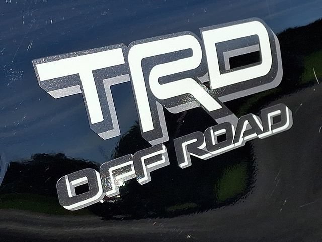 Used 2024 Toyota Tacoma TRD Off-Road w/ TRD Off Road Upgrade Package AWD/4WD image 32