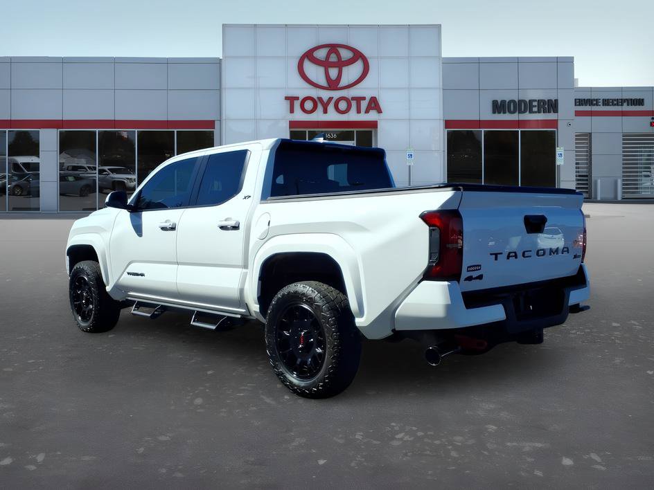 Certified 2025 Toyota Tacoma SR5 AWD/4WD image 3