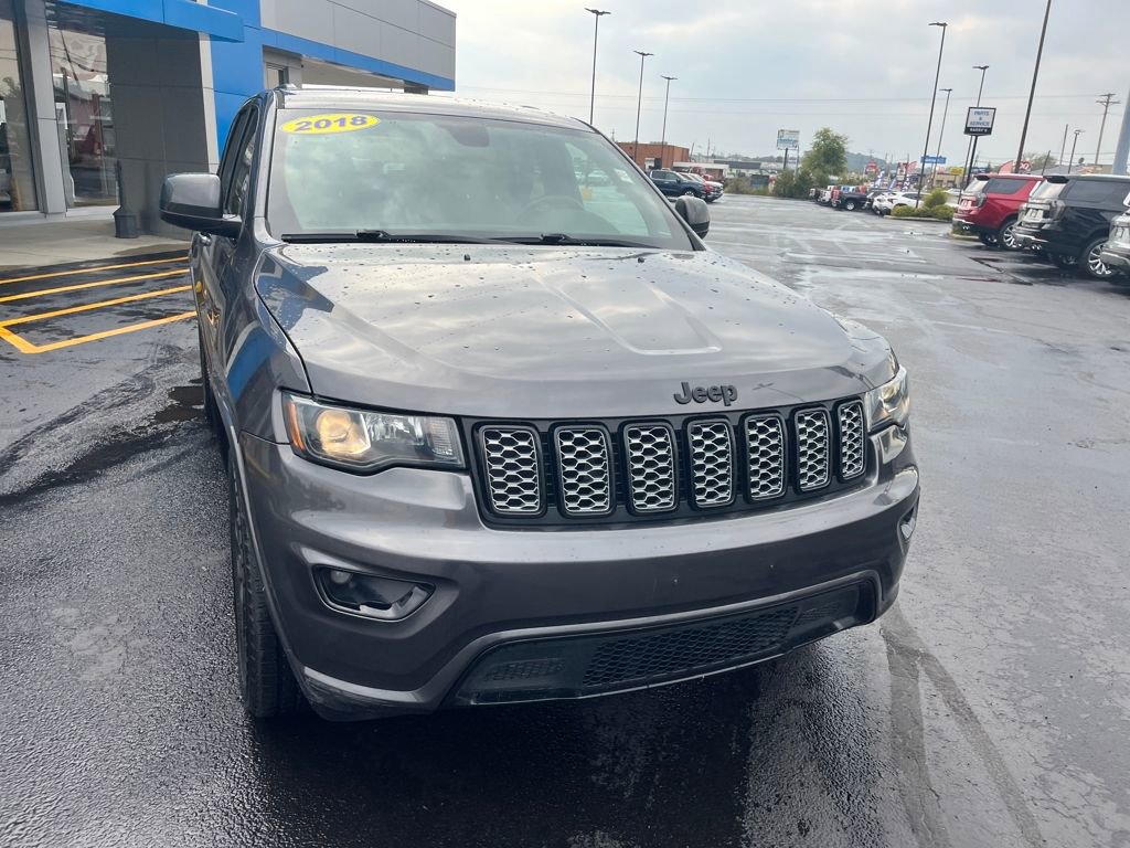 Used 2018 Jeep Grand Cherokee Altitude image 8