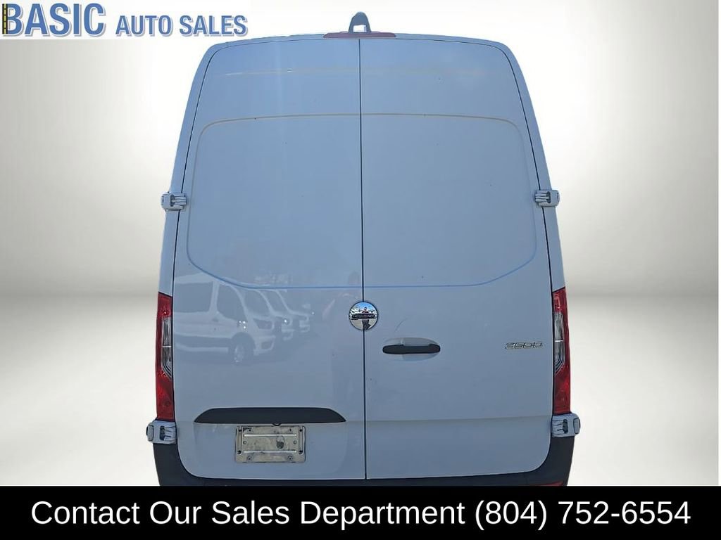 Used 2020 Freightliner Sprinter 3500 image 8