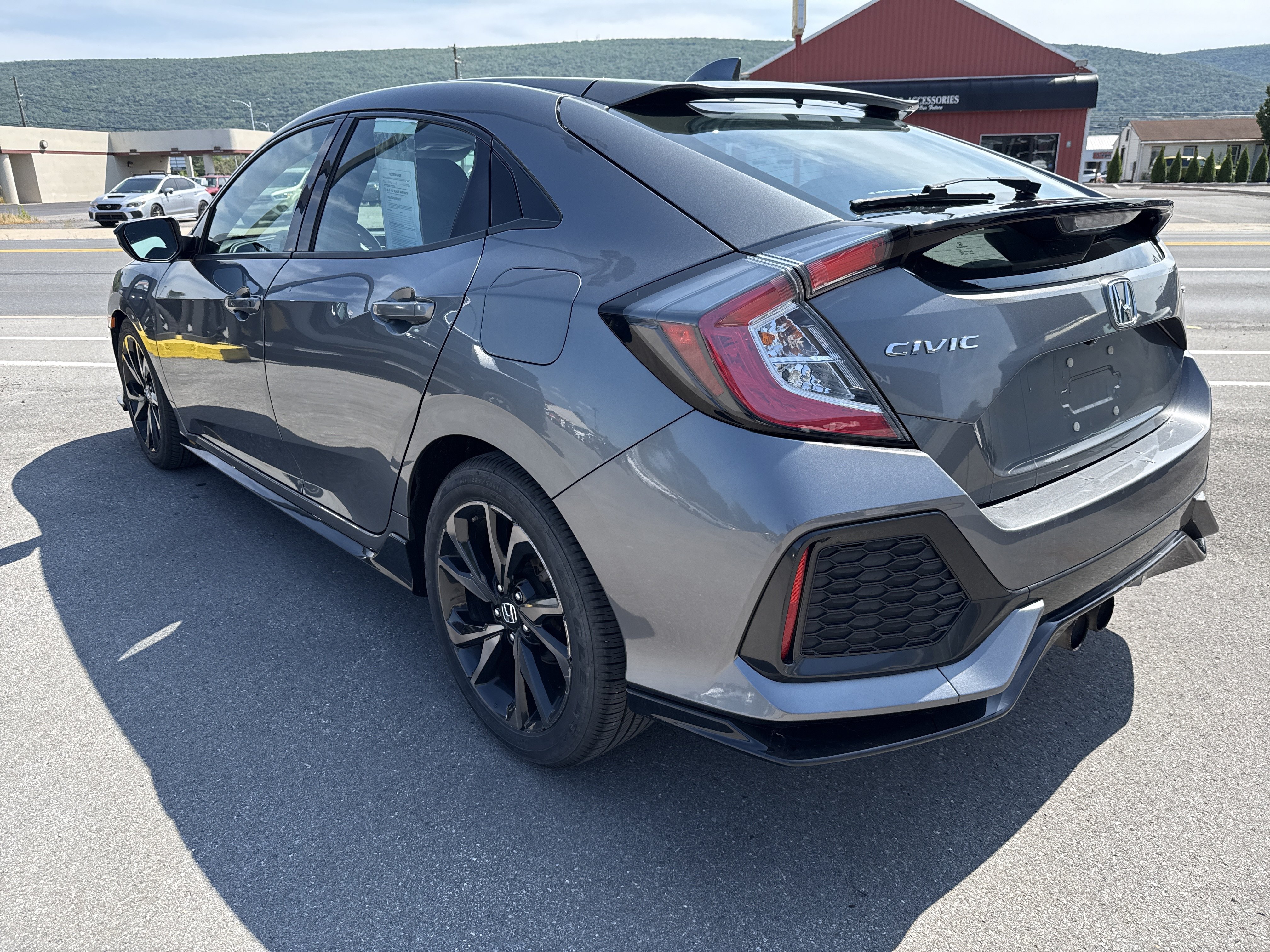 Used 2019 Honda Civic Sport image 6