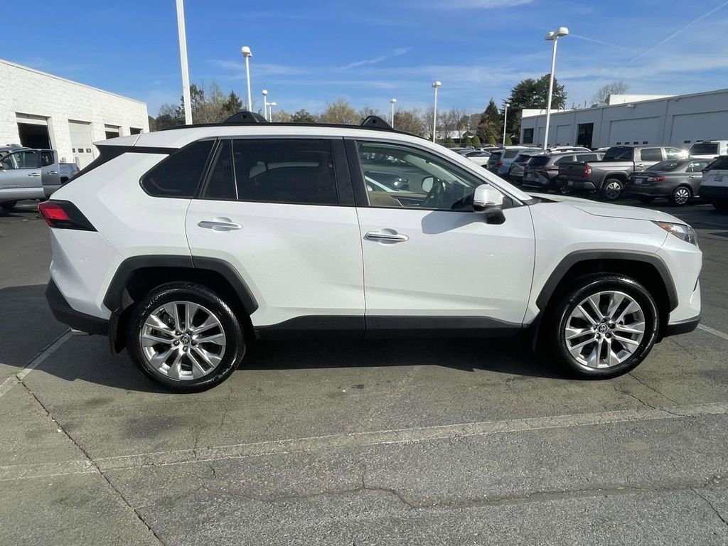 Used 2024 Toyota RAV4 Limited image 11