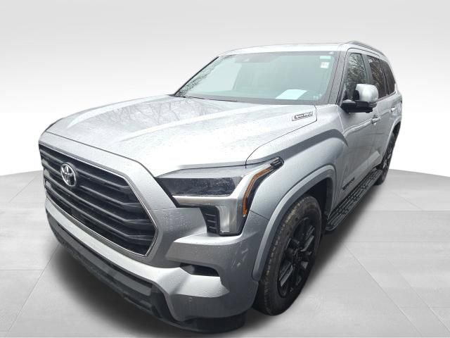 Used 2025 Toyota Sequoia SR5 w/ SR5 Premium Package image 2