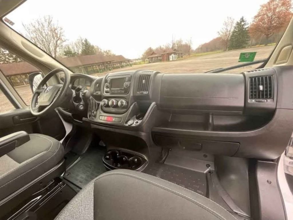 Used 2021 RAM ProMaster 2500 image 19