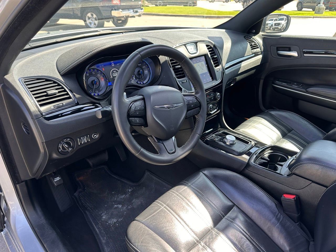 Used 2023 Chrysler 300 S image 25