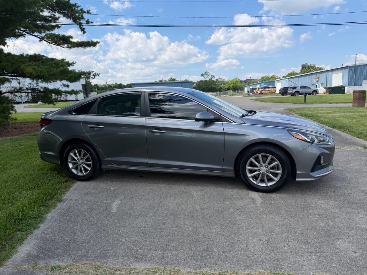 Used 2019 Hyundai Sonata SE FWD image 4