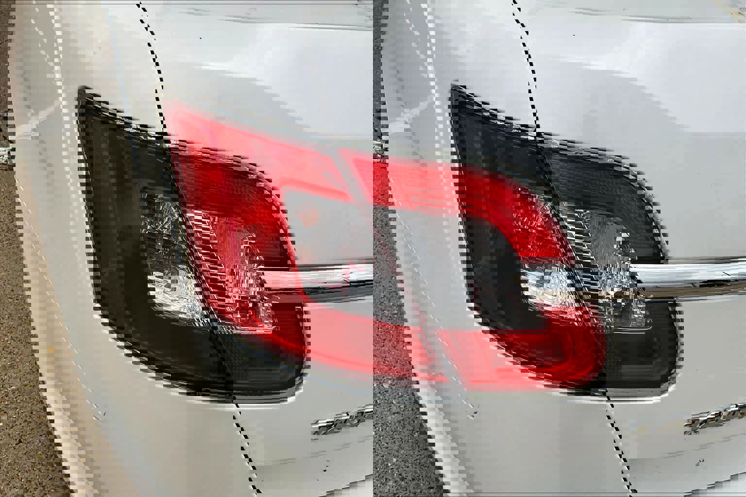 Used 2012 Ford Taurus Limited image 32