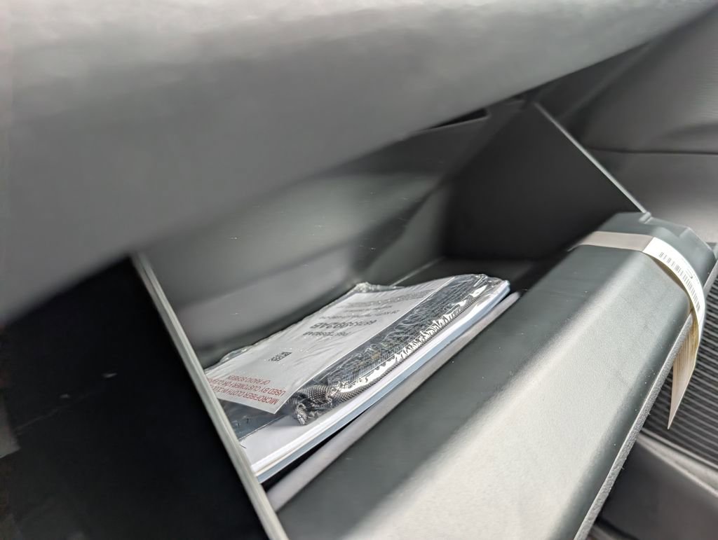 New 2026 Chrysler Pacifica Select w/ S Appearance Package image 33