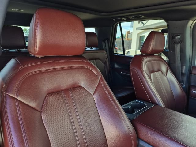 Used 2024 Ford Expedition Limited RWD image 15
