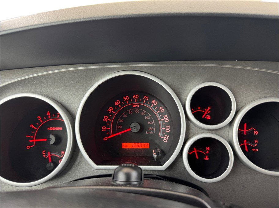 Used 2016 Toyota Sequoia SR5 AWD/4WD image 17