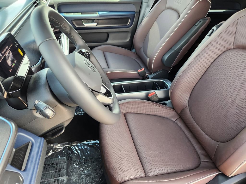 New 2025 Volkswagen ID. Buzz Pro S image 5