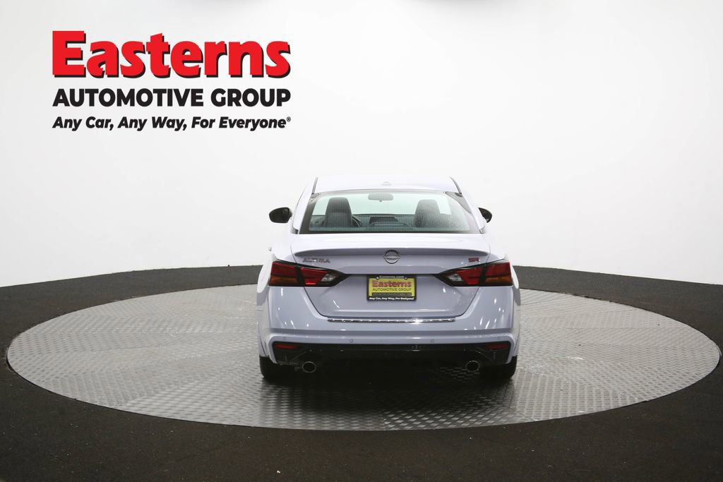 Used 2023 Nissan Altima 2.5 SR FWD image 40