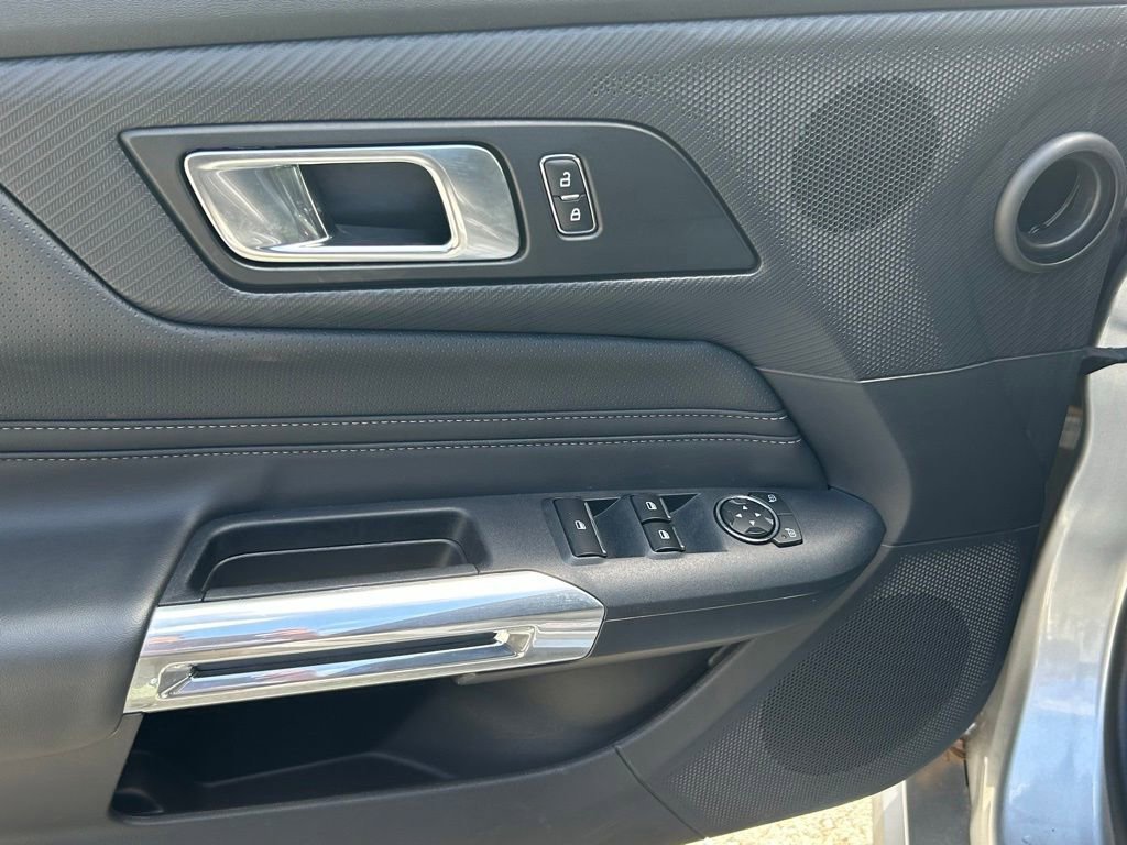 Used 2025 Ford Mustang Premium RWD image 16