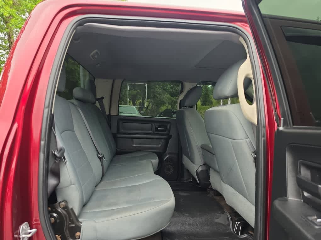 Used 2017 RAM 1500 Express w/ Express Value Package RWD image 25