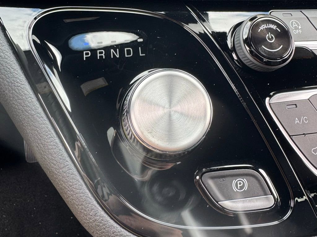 New 2026 Chrysler Pacifica Select image 24
