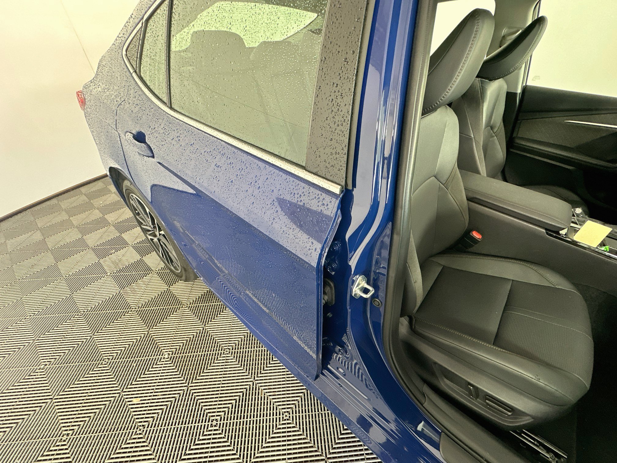 Used 2026 Toyota Camry XLE FWD image 28