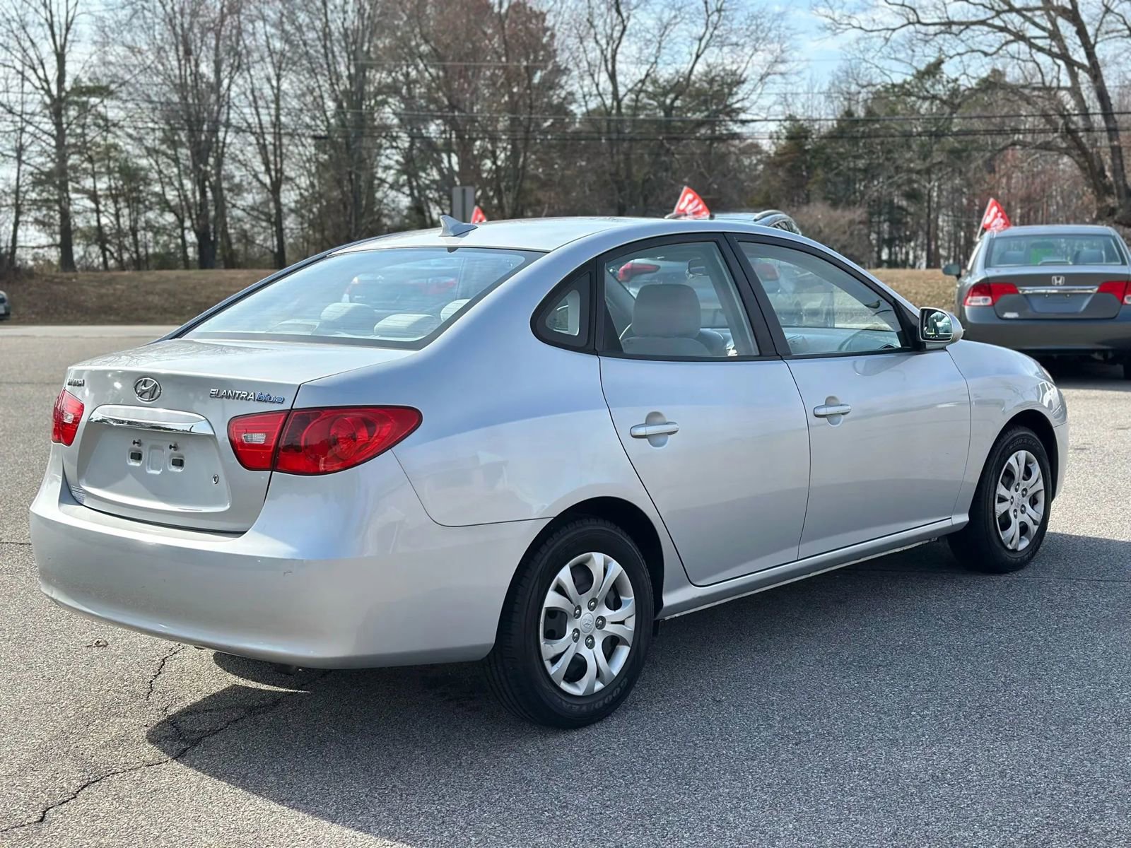 Used 2010 Hyundai Elantra Blue w/ Comfort Pkg 2 image 12