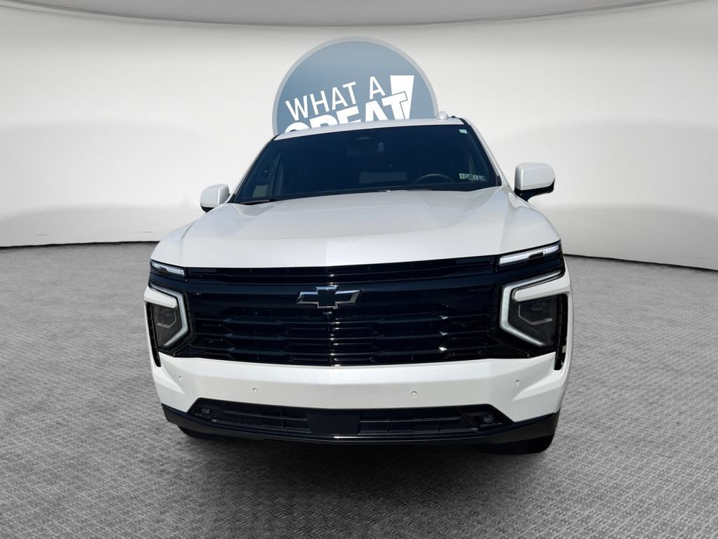 Used 2025 Chevrolet Suburban RST w/ Comfort Package AWD/4WD image 9