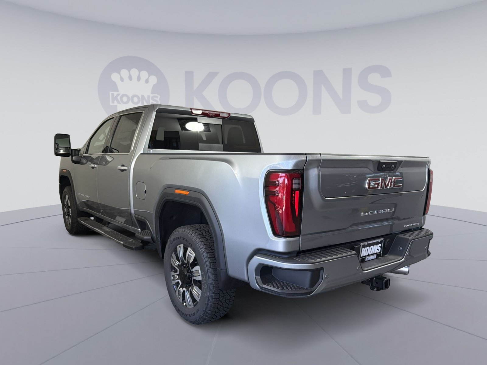 New 2026 GMC Sierra 2500 Denali w/ Denali Reserve Package AWD/4WD image 4