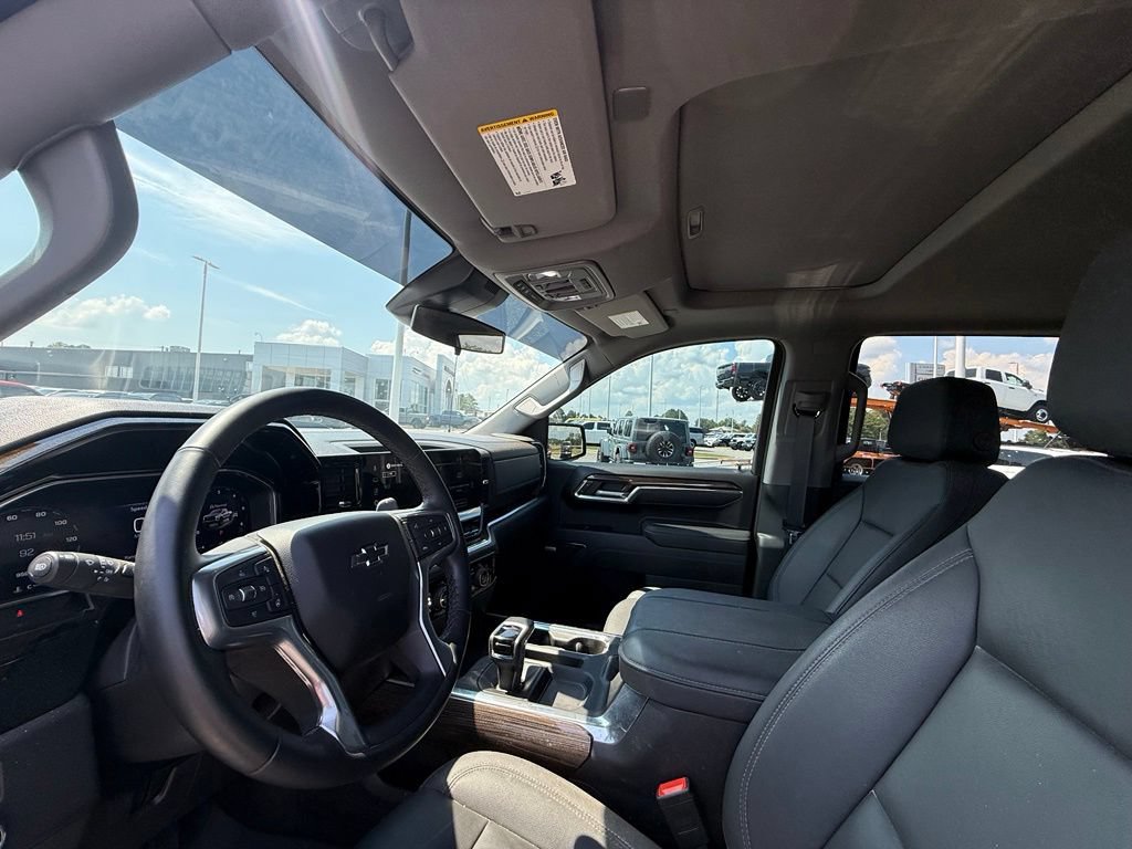 Used 2026 Chevrolet Silverado 1500 LT Trail Boss w/ LT Trail Boss Premium Package AWD/4WD image 20