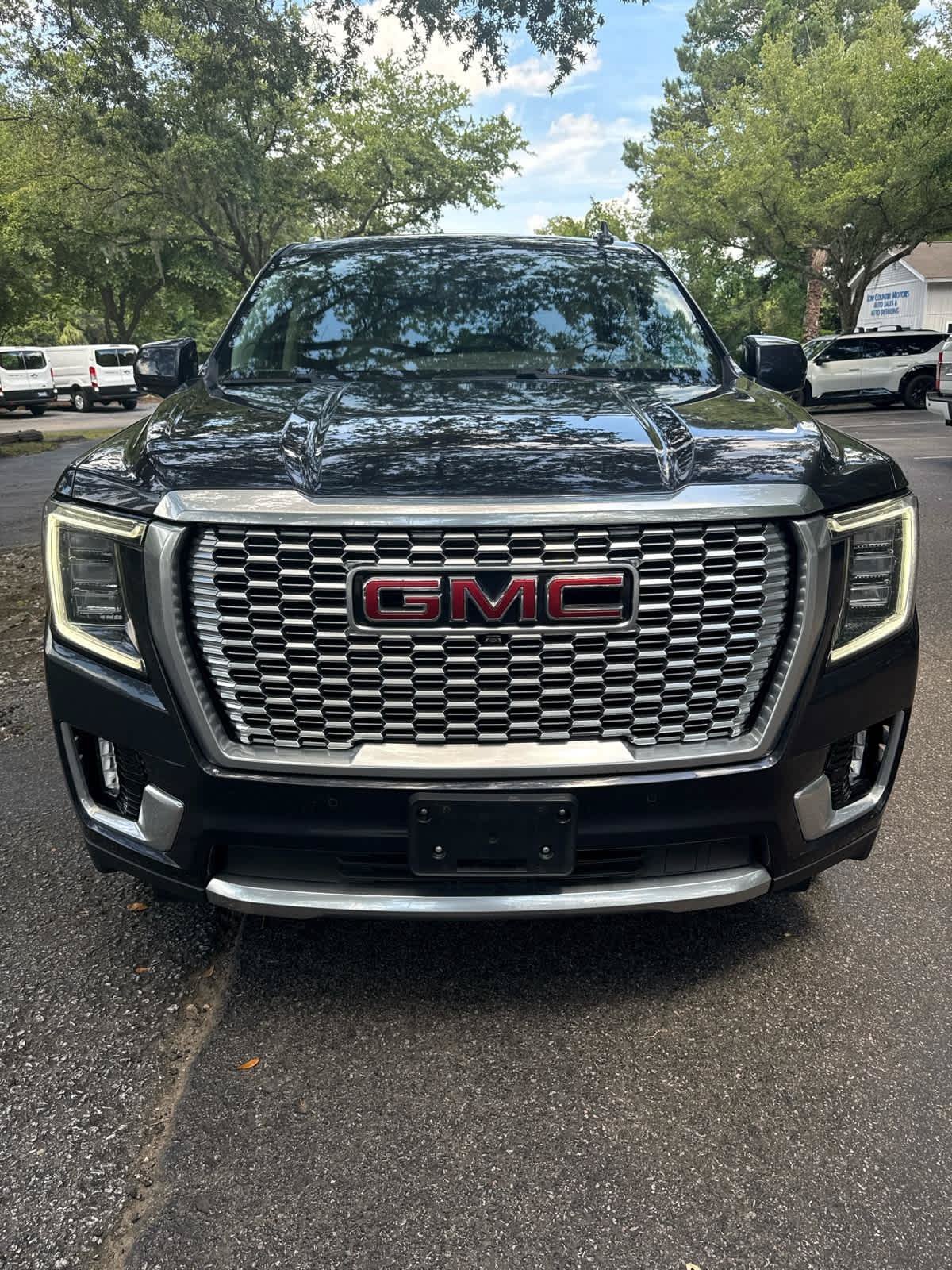 Used 2023 GMC Yukon Denali AWD/4WD image 8