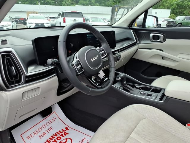 Used 2025 Kia Sorento S w/ Panoramic Sunroof Package AWD/4WD image 17