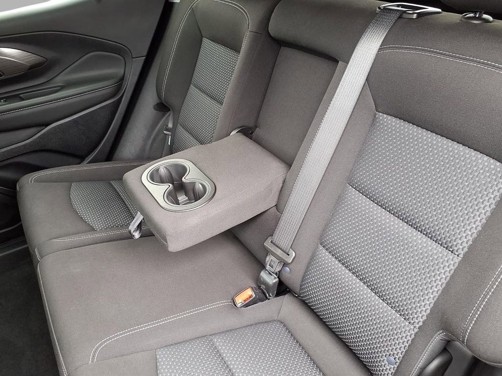 Used 2023 GMC Terrain SLE w/ Driver Convenience Package image 25