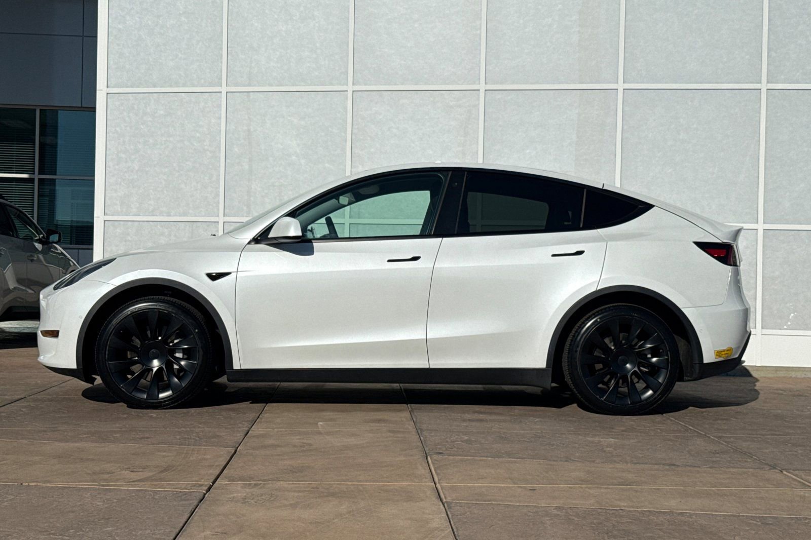 Used 2021 Tesla Model Y Long Range image 7