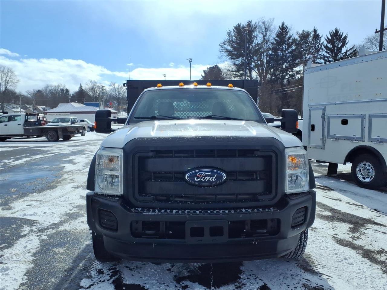 Used 2016 Ford F450 XL w/ Power Equipment Group image 2