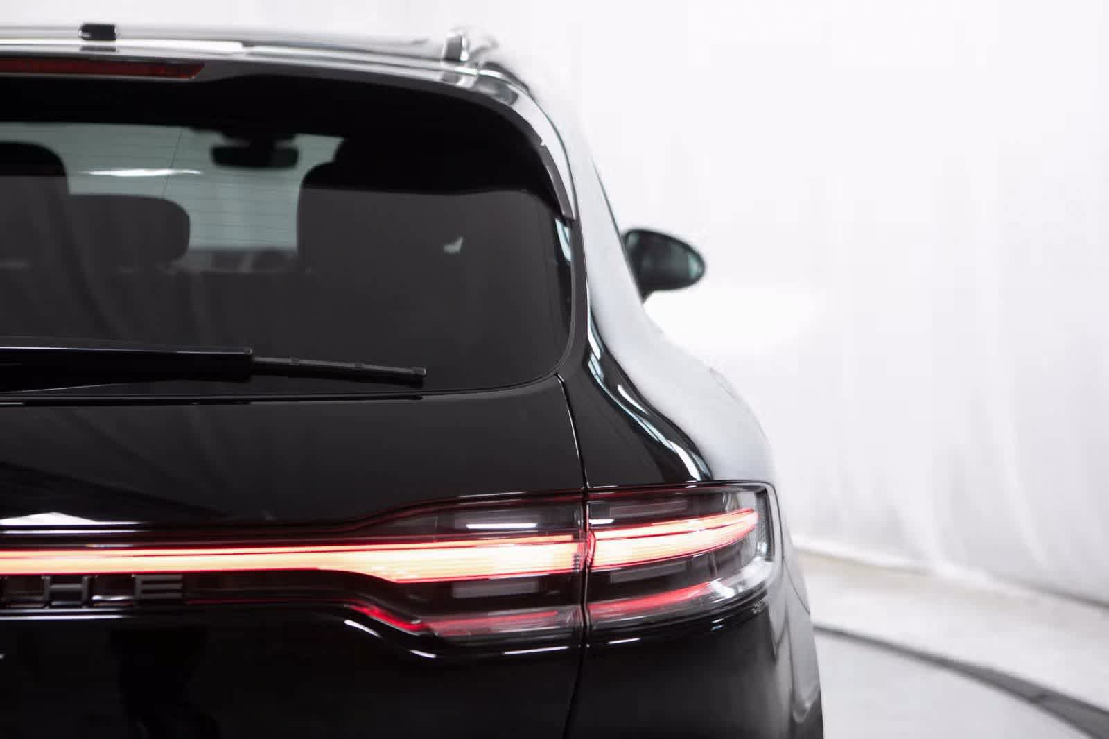 Certified 2026 Porsche Macan Turbo AWD/4WD image 21