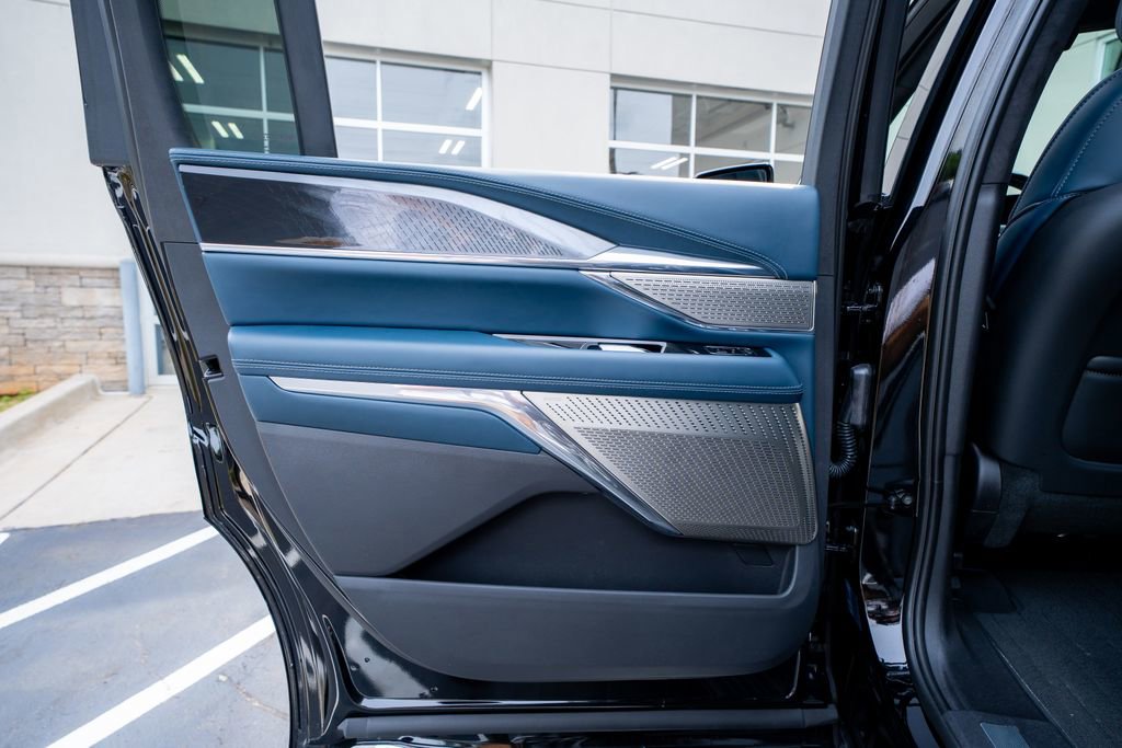 Used 2025 Cadillac Escalade IQ Luxury 2 w/ LPO, Premium Carpet Package AWD/4WD image 71