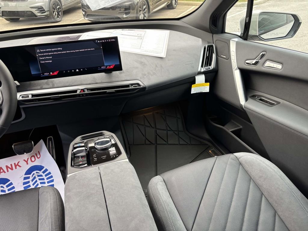 New 2026 BMW iX xDrive45 w/ M Sport Package image 32