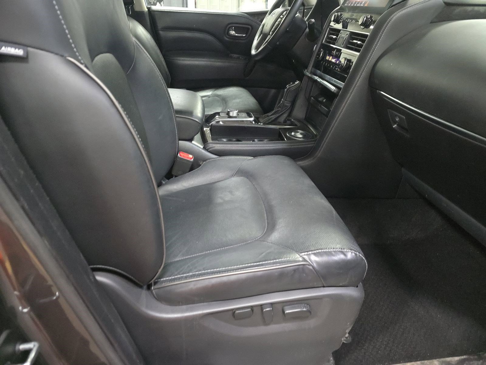 Used 2024 INFINITI QX80 Luxe image 8