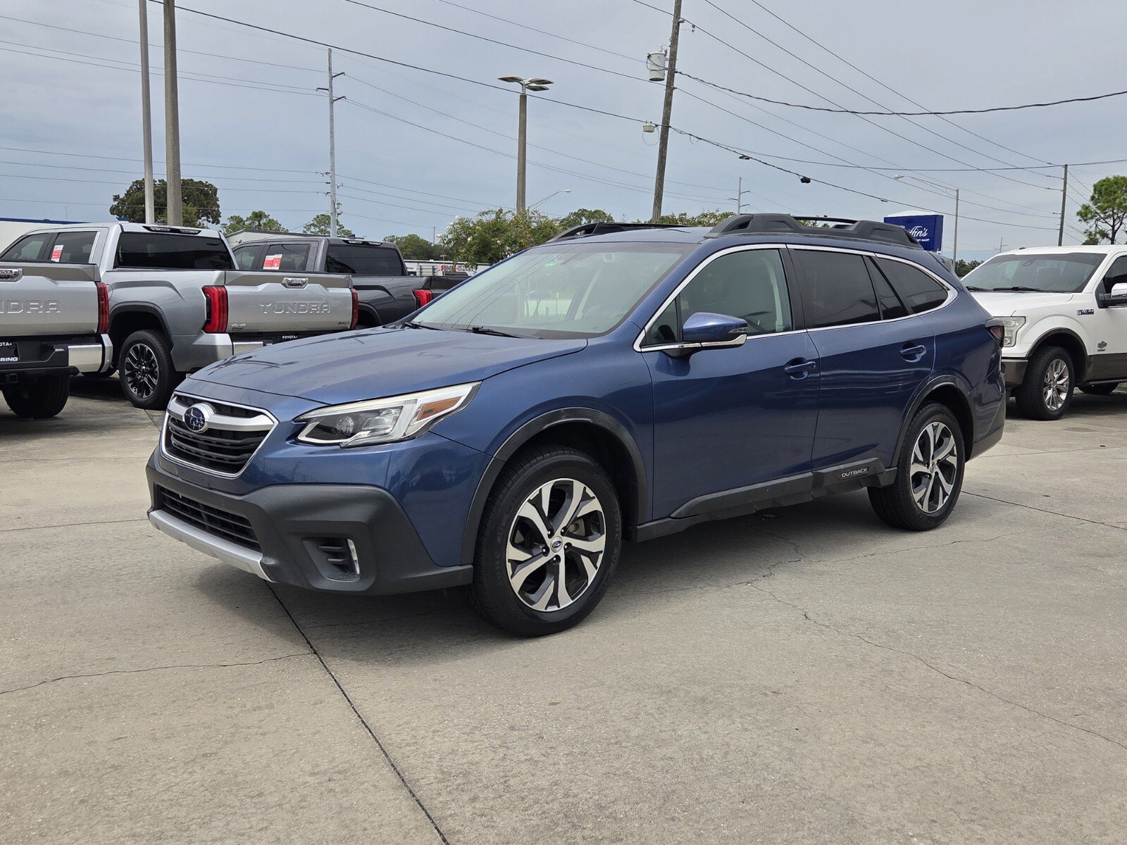 Used 2021 Subaru Outback Limited AWD/4WD image 3