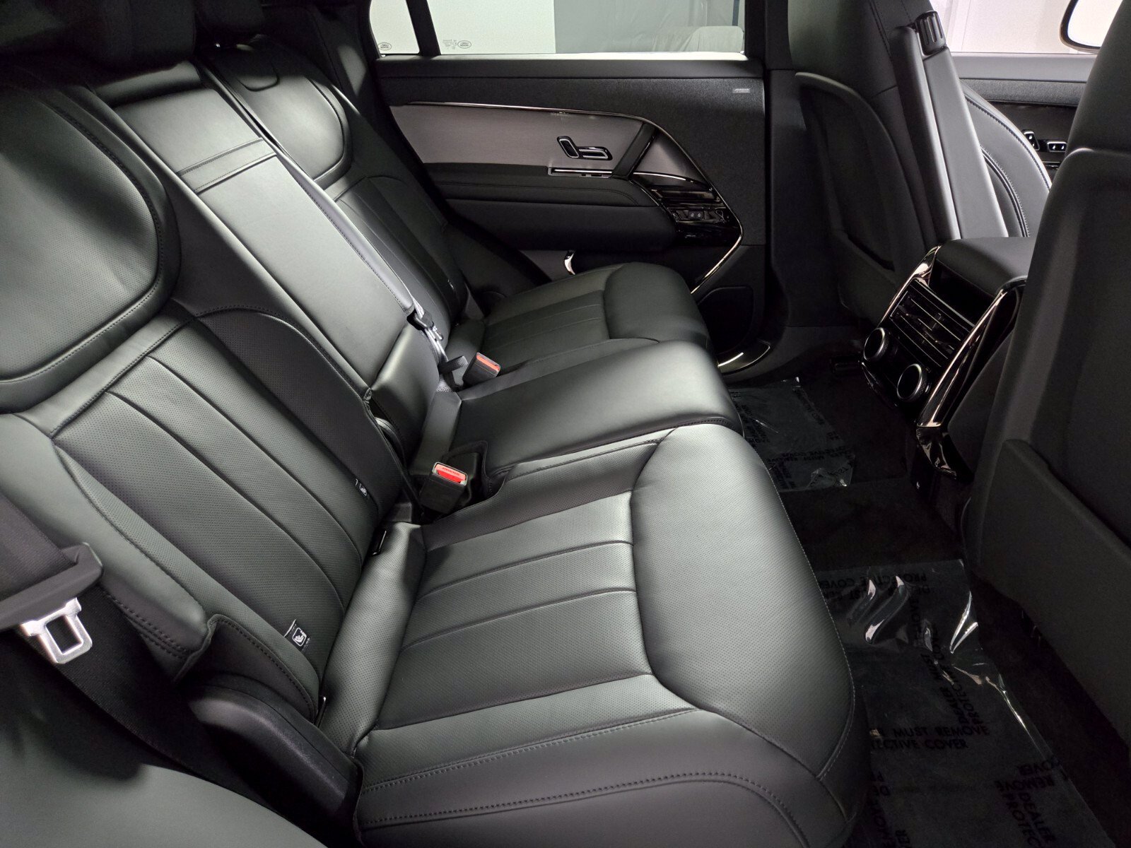 New 2026 Land Rover Range Rover Sport Dynamic SE AWD/4WD image 18