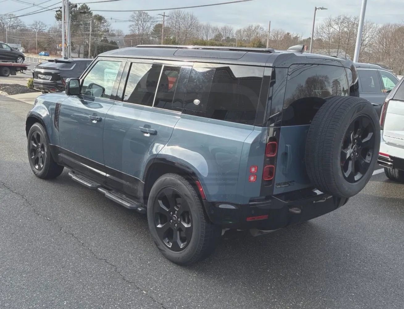 Used 2022 Land Rover Defender 110 X-Dynamic SE image 2