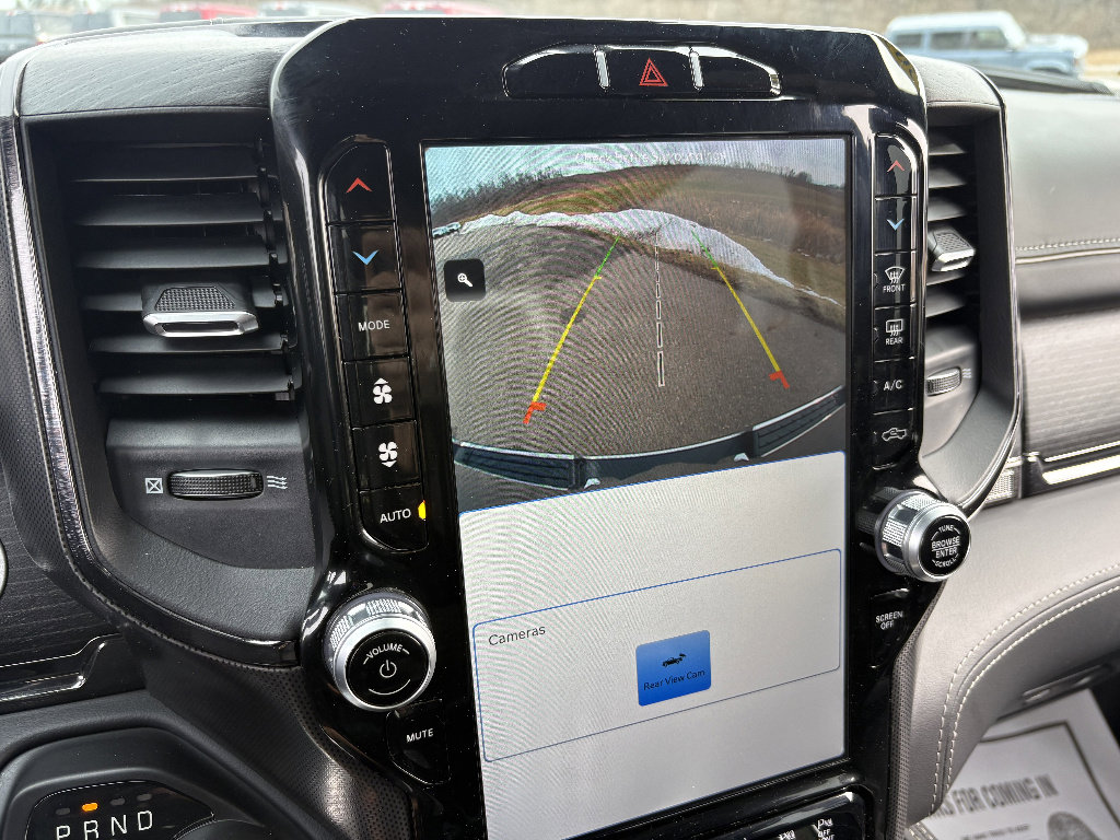 Used 2022 RAM 1500 Limited w/ Cold Weather Group image 37