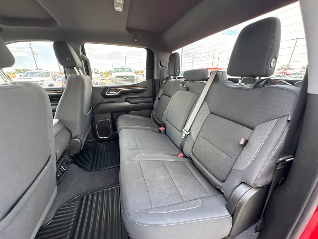 Used 2023 Chevrolet Silverado 1500 LT AWD/4WD image 33